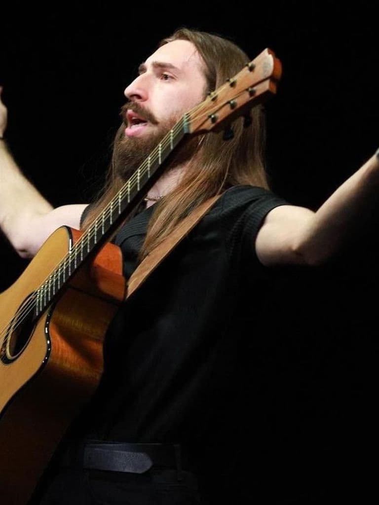 Emre Fel